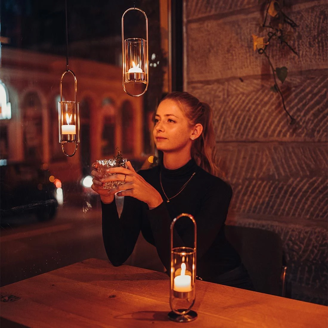 Höfats Oval Candle 35 Kerzenhalter Edelstahl/Glas Silber 5 Höfats Oval Candle 35 Kerzenhalter Edelstahl/Glas Silber – Bild 3