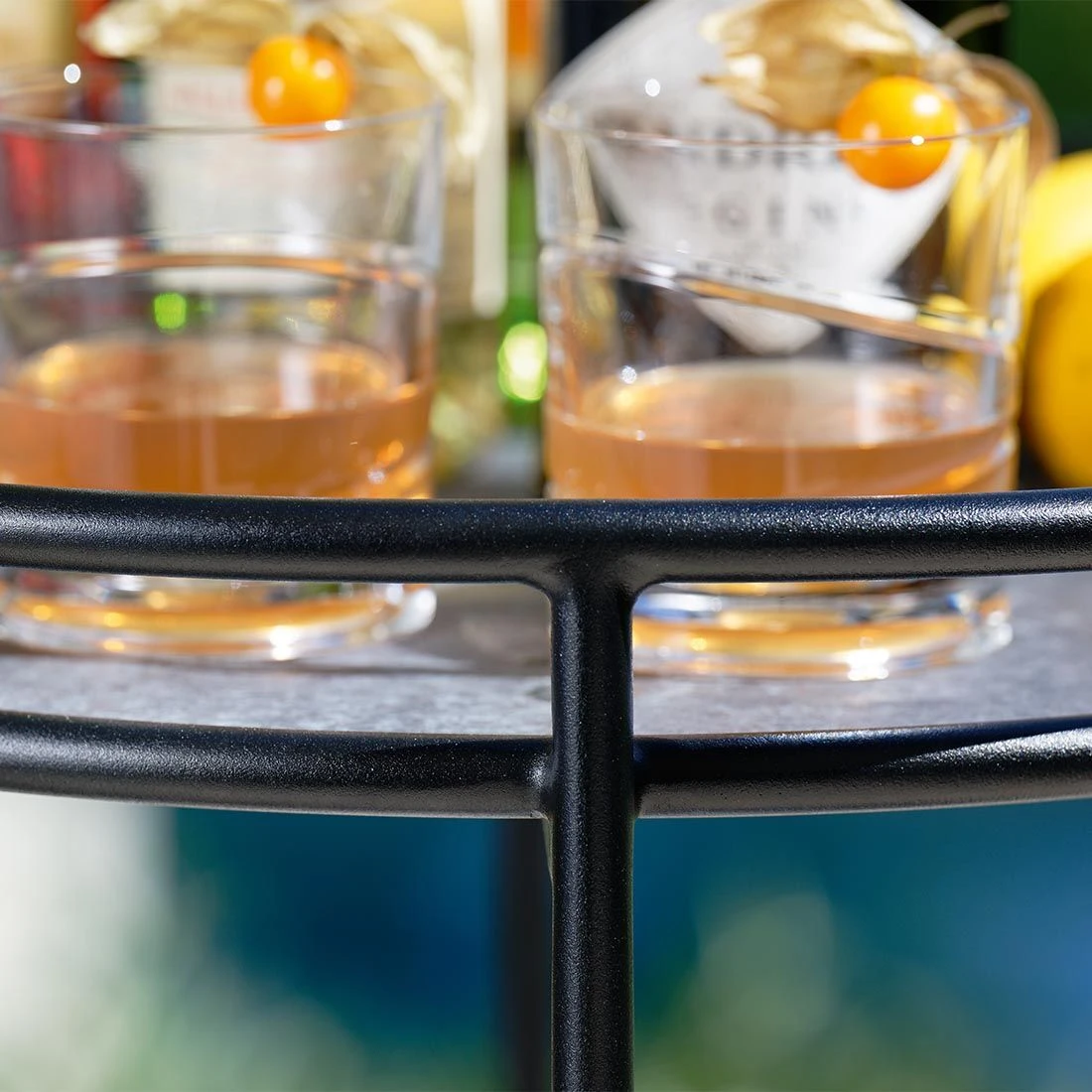 Stern Charles Beistelltisch 52x52cm Aluminium/Silverstar Schwarz Matt/Slate 5 Stern Charles Beistelltisch 52x52cm Aluminium/Silverstar Schwarz Matt/Slate – Bild 3